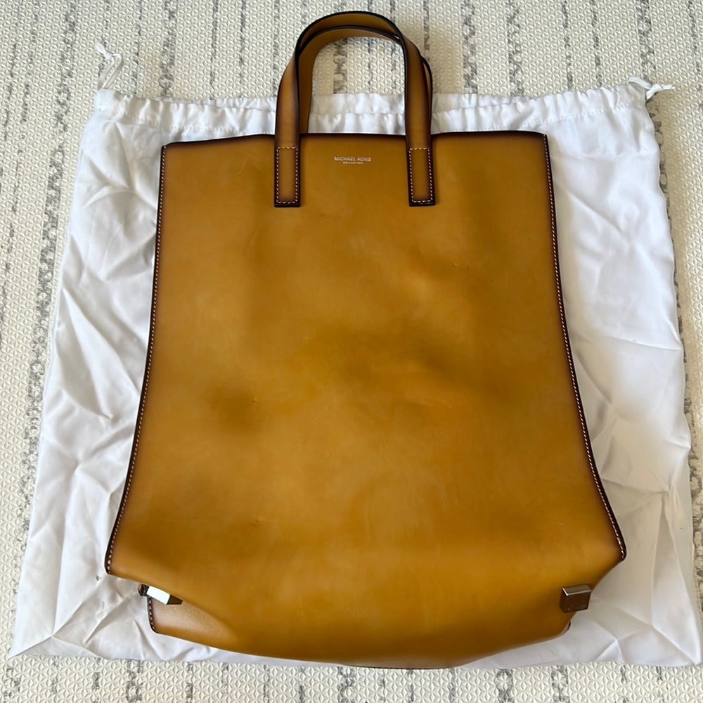 Michael Kors Collection Shopper